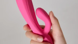Tips for Choosing the Ideal Rubber Dildo for Comfort and Pleasure